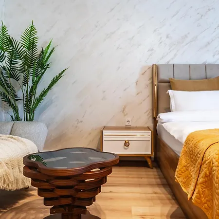Апартаменти Deluxe Designer - Near To Alba Iulia Square Бухарест