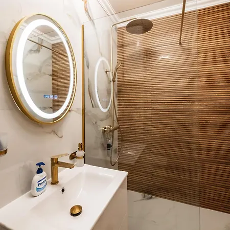Deluxe Designer - Near To Alba Iulia Square Апартаменти Бухарест
